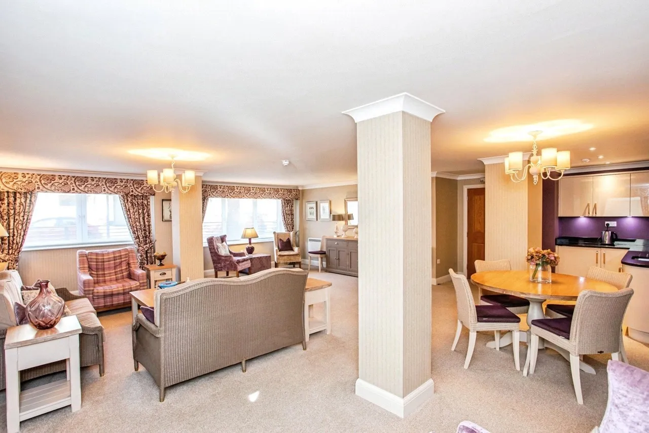 Cranleigh Drive, Leigh-on-Sea, SS9, photo 3