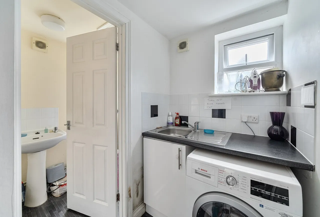Edwy Parade, Gloucester, GL1 2QL, photo 5