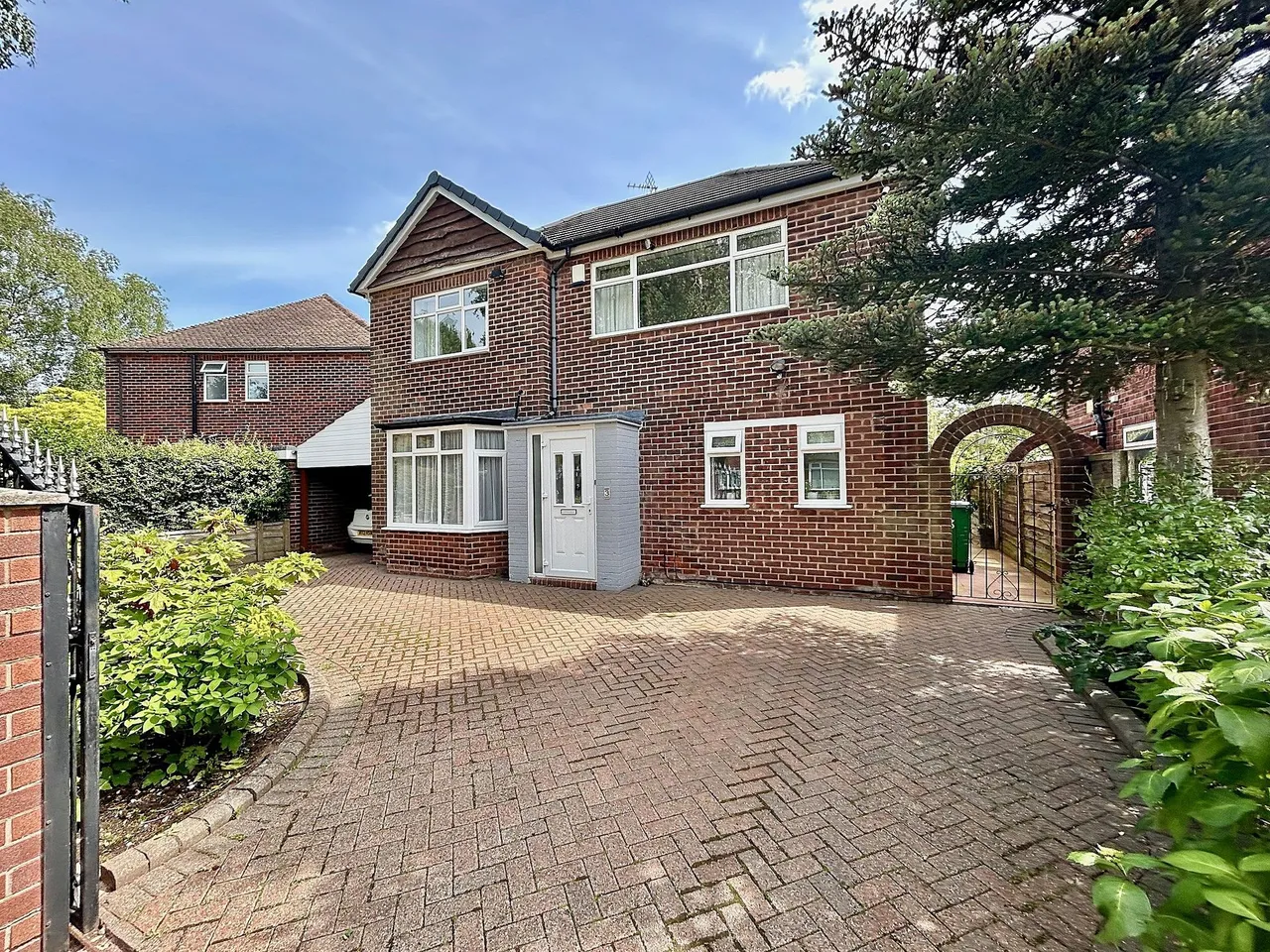 4 bed house for sale, Netherwood Road, Manchester