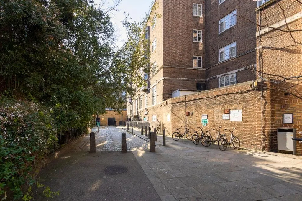 Tavistock Place, Knollys House, WC1H, photo 13