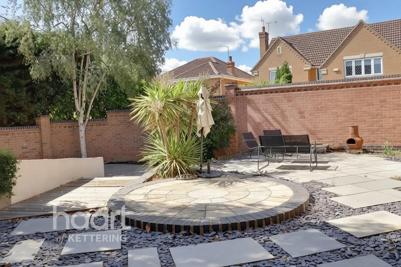Wilkie Close, Kettering, NN15, photo 31