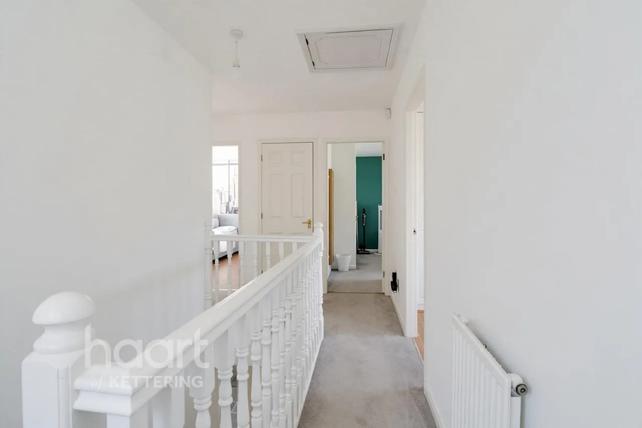 Wilkie Close, Kettering, NN15, photo 17