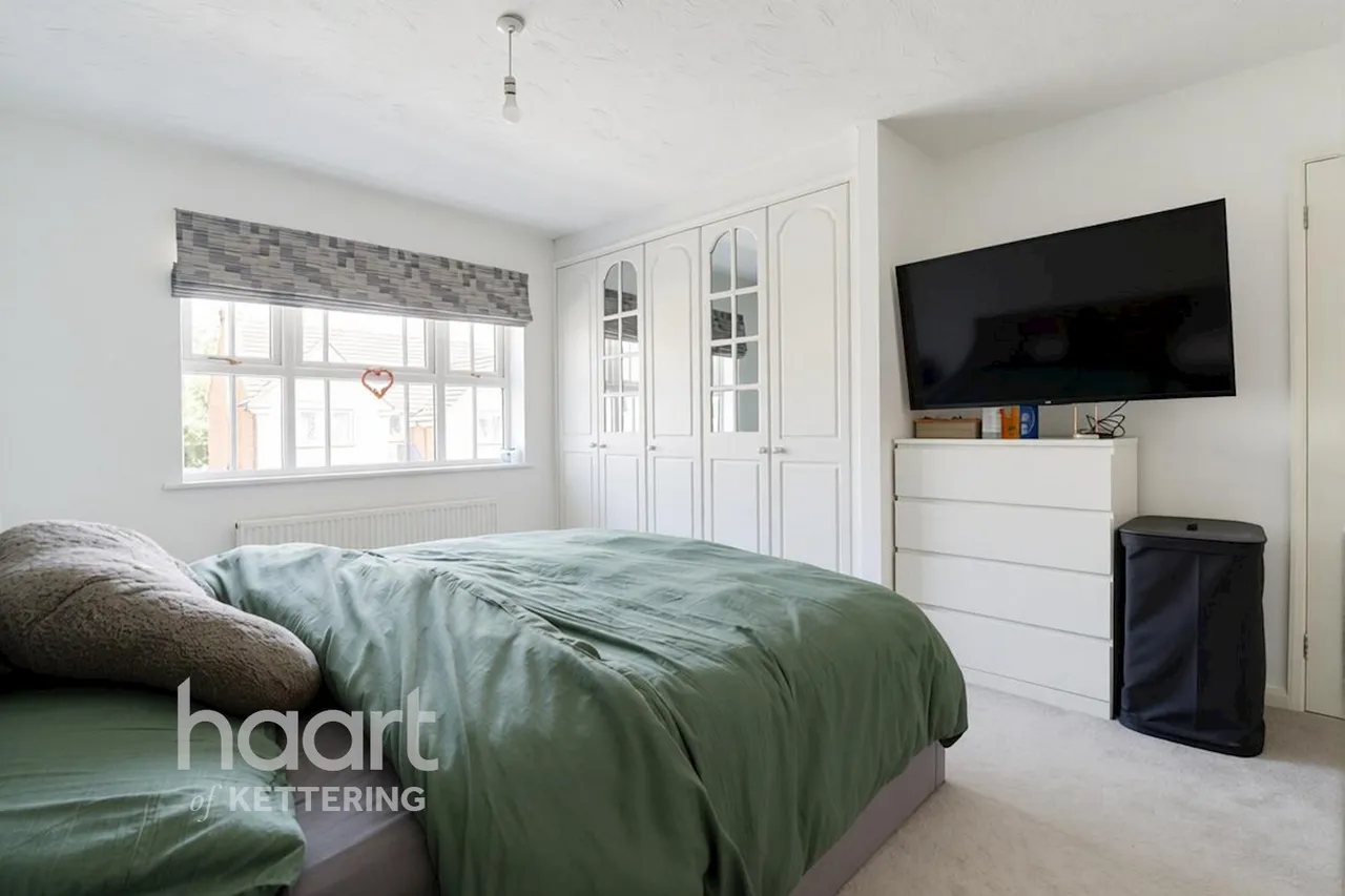 Wilkie Close, Kettering, NN15, photo 20