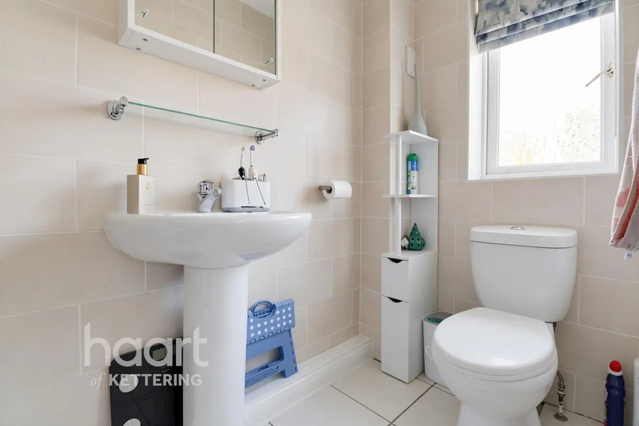 Wilkie Close, Kettering, NN15, photo 21