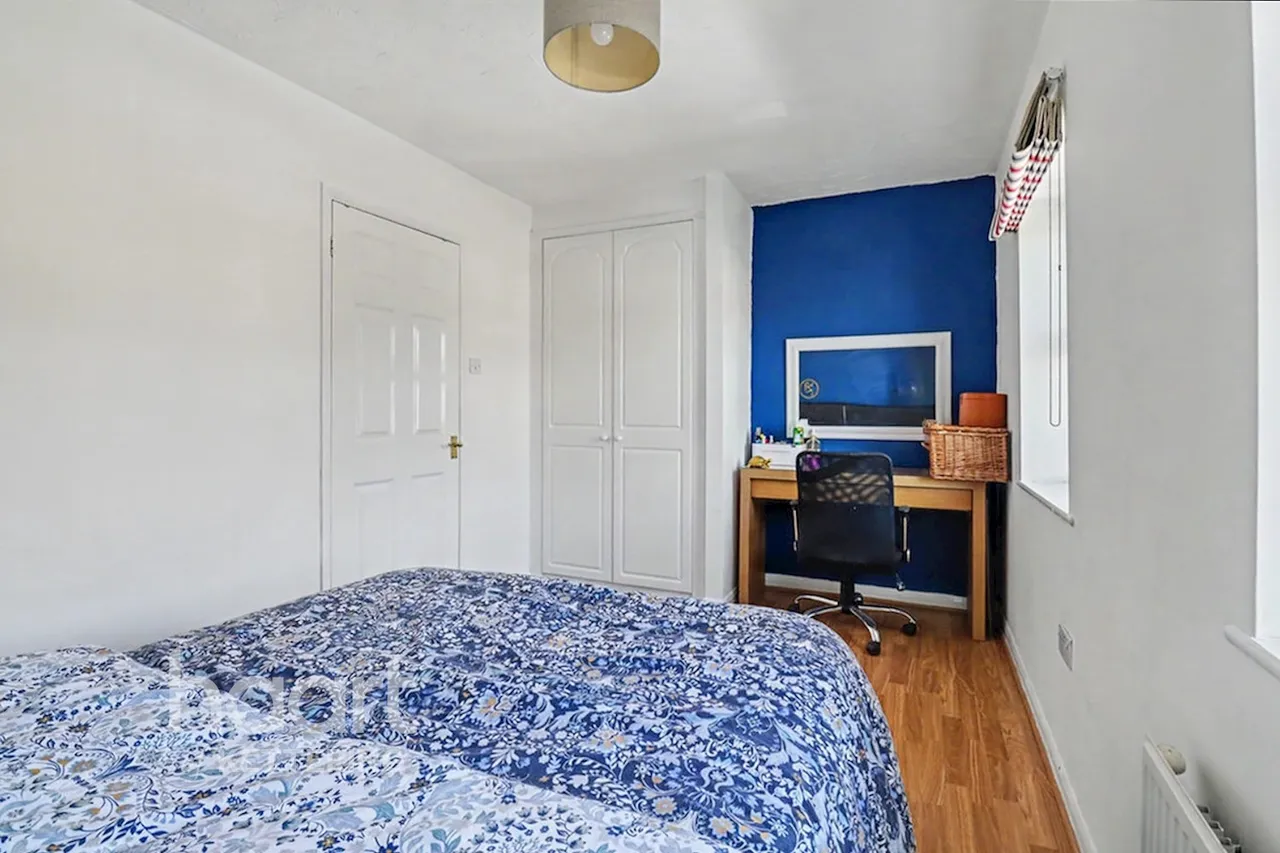 Wilkie Close, Kettering, NN15, photo 26