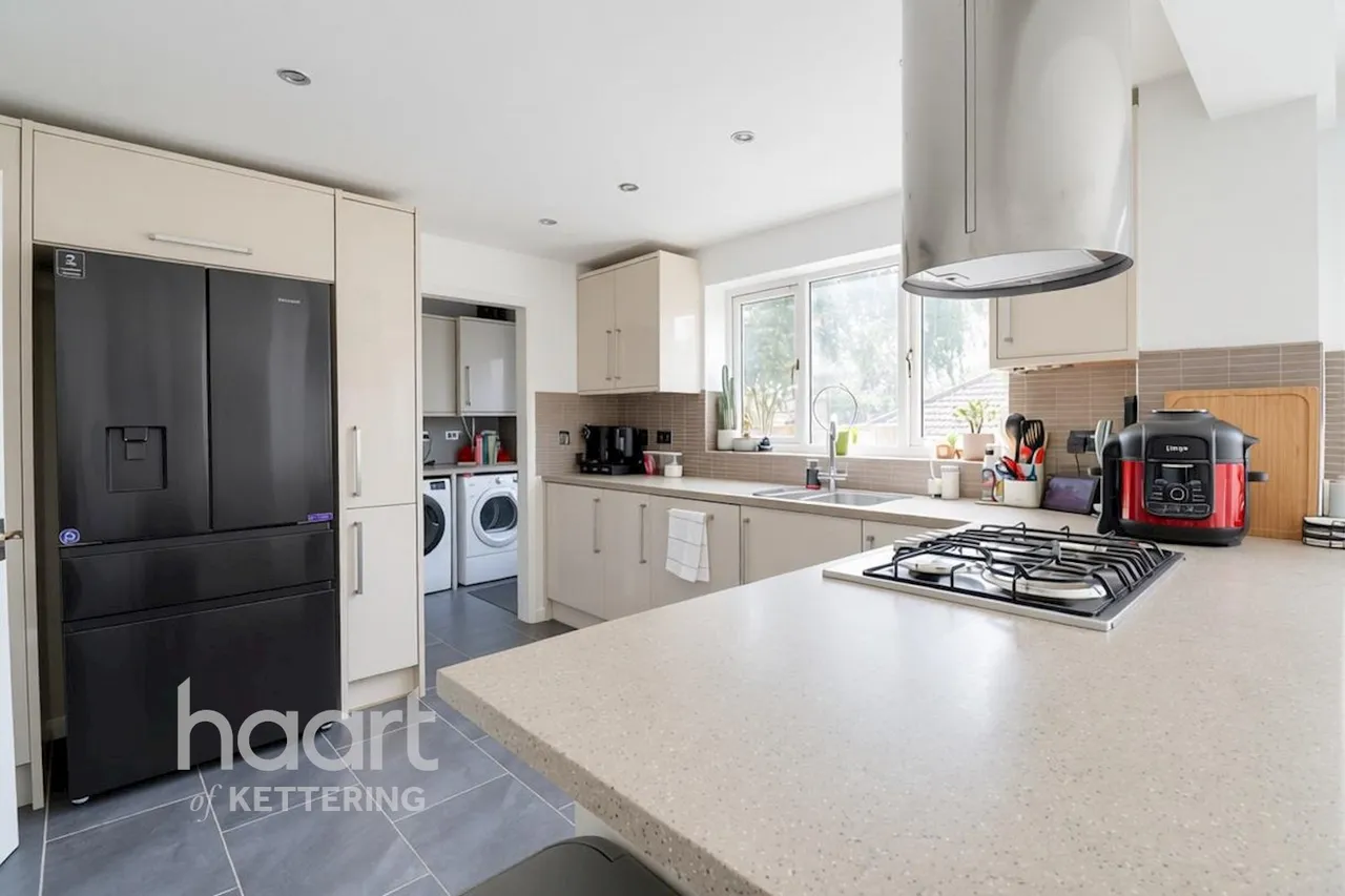 Wilkie Close, Kettering, NN15, photo 8
