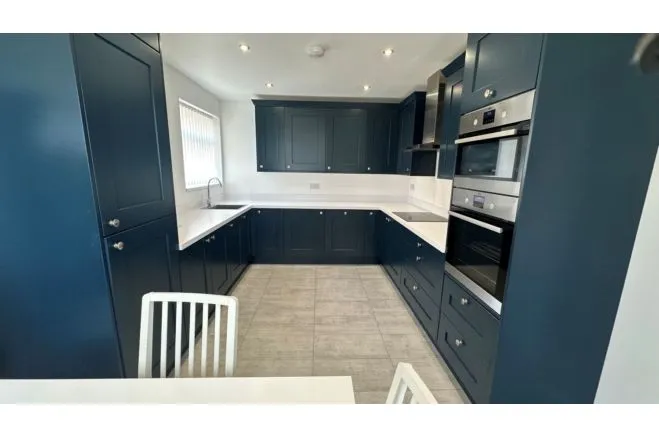 Kenmare Crescent, Doncaster, DN2, photo 3