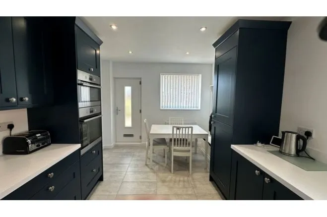 Kenmare Crescent, Doncaster, DN2, photo 2