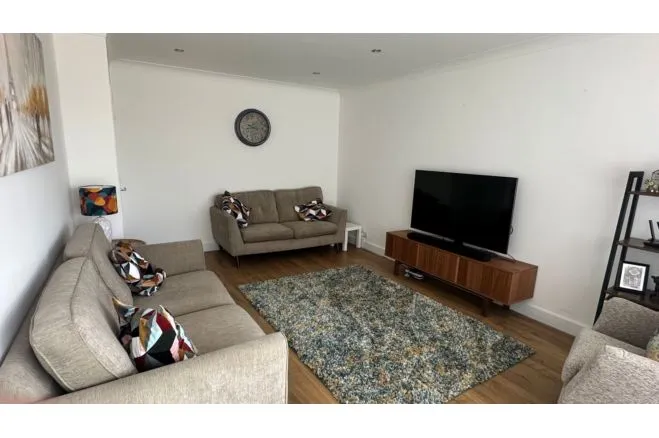 Kenmare Crescent, Doncaster, DN2, photo 7