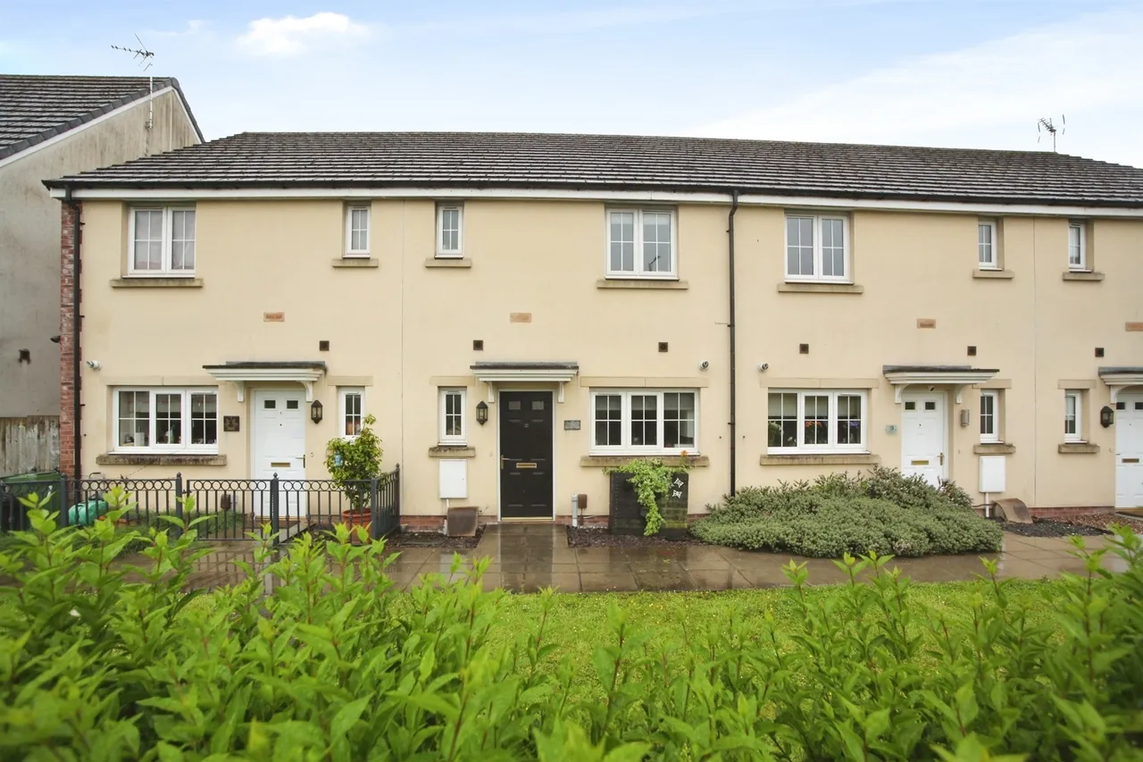 3 bed house for sale, Alexon Way, Pontypridd, CF37