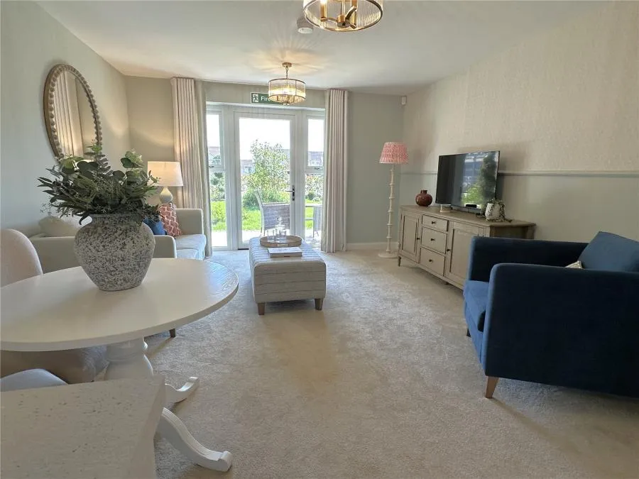 Pacific Drive, Eastbourne, BN23, photo 3