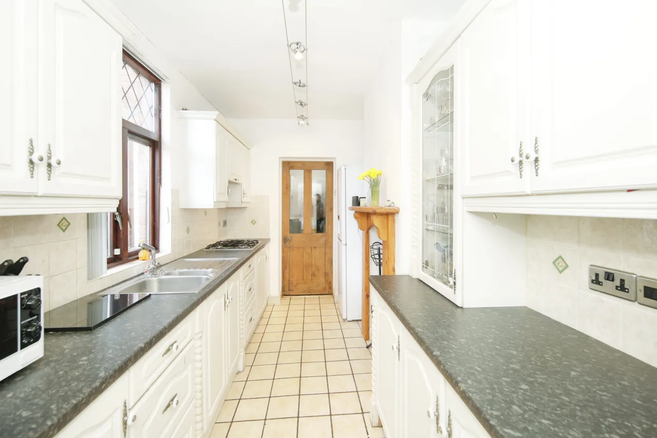 Church Road, Nuneaton, photo 6