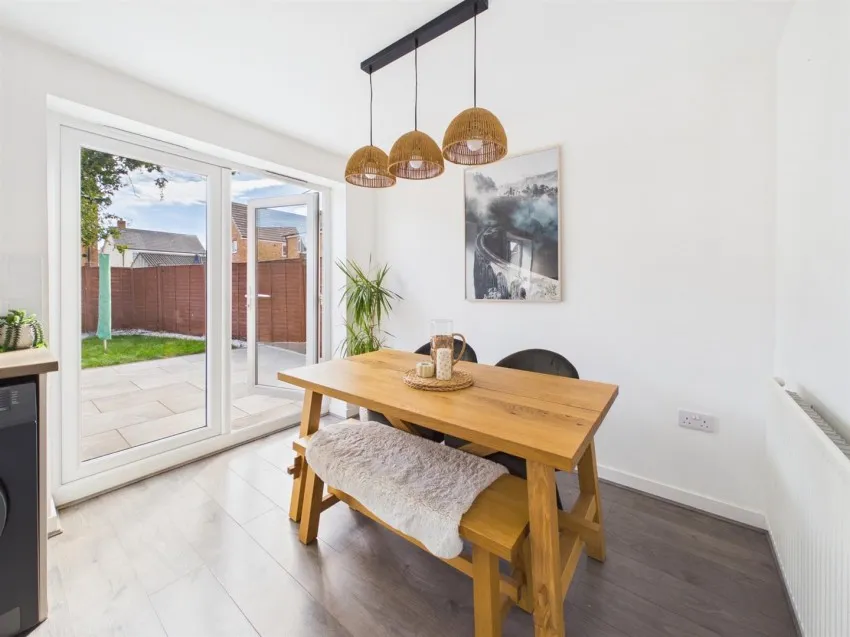 Oswald Drive, Longford, photo 7