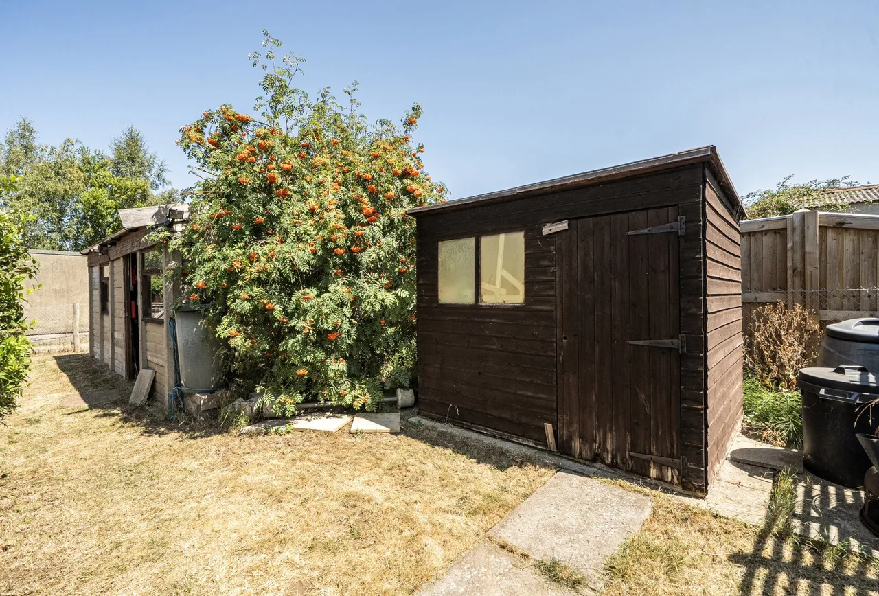 Boverton Drive, Gloucestershire, Brockworth, GL3 4DB, photo 5