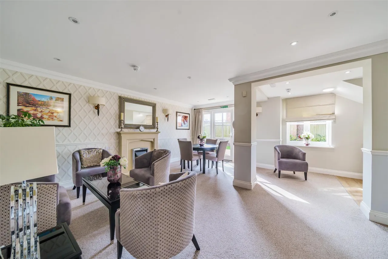 Christchurch Road, Ringwood, BH24, photo 13