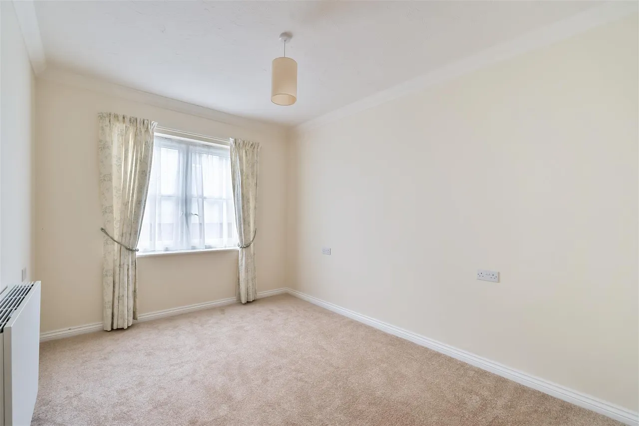 Christchurch Road, Ringwood, BH24, photo 7