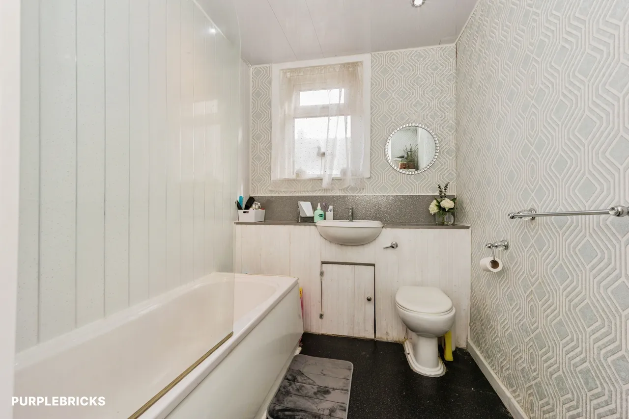 Carlton Road, Ashton-Under-Lyne, OL6, photo 19