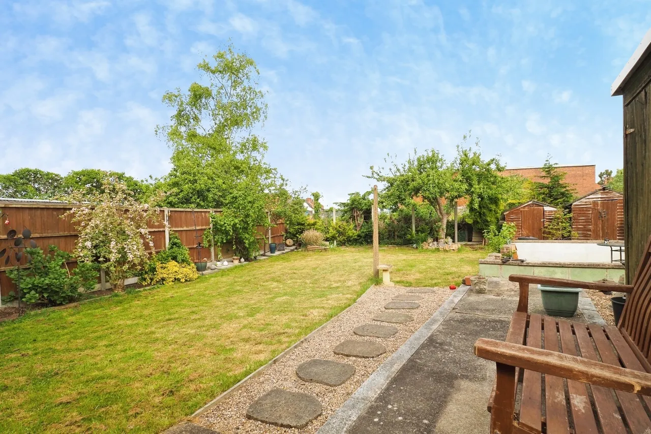 Lilac Crescent, Beeston, Nottingham, Nottinghamshire, NG9, photo 22