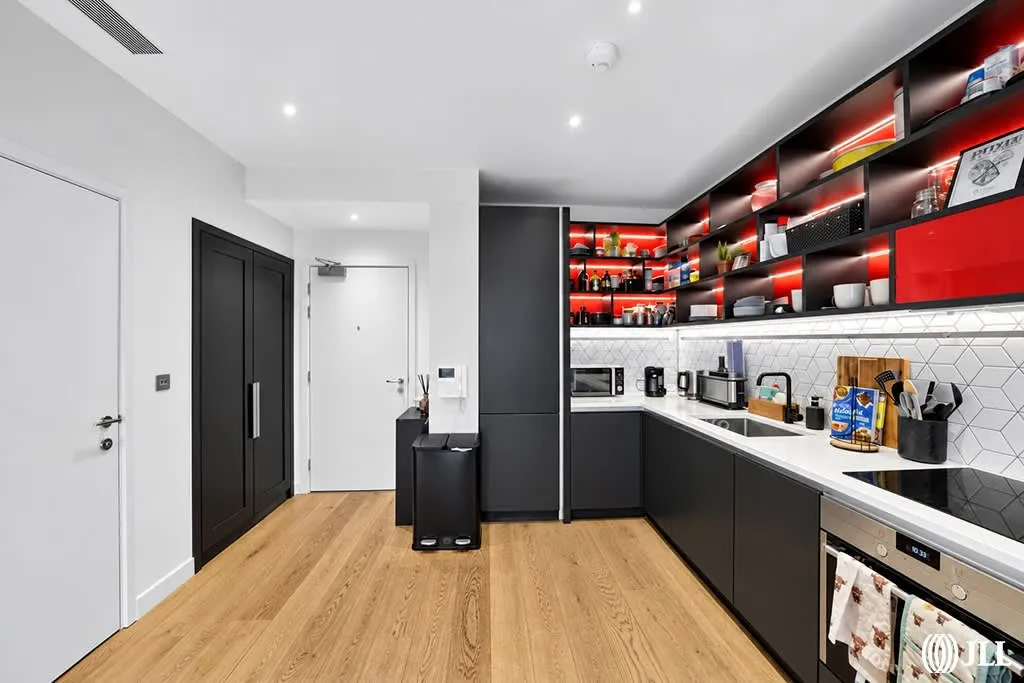 1 bed flat for sale, City Island Way, London, E14