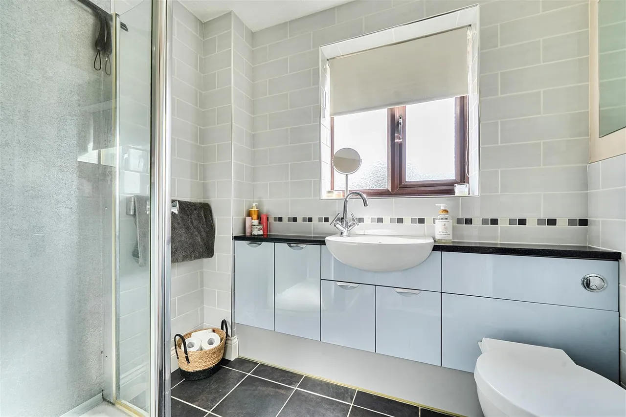 Ascot Close, Titchfield Common, photo 9
