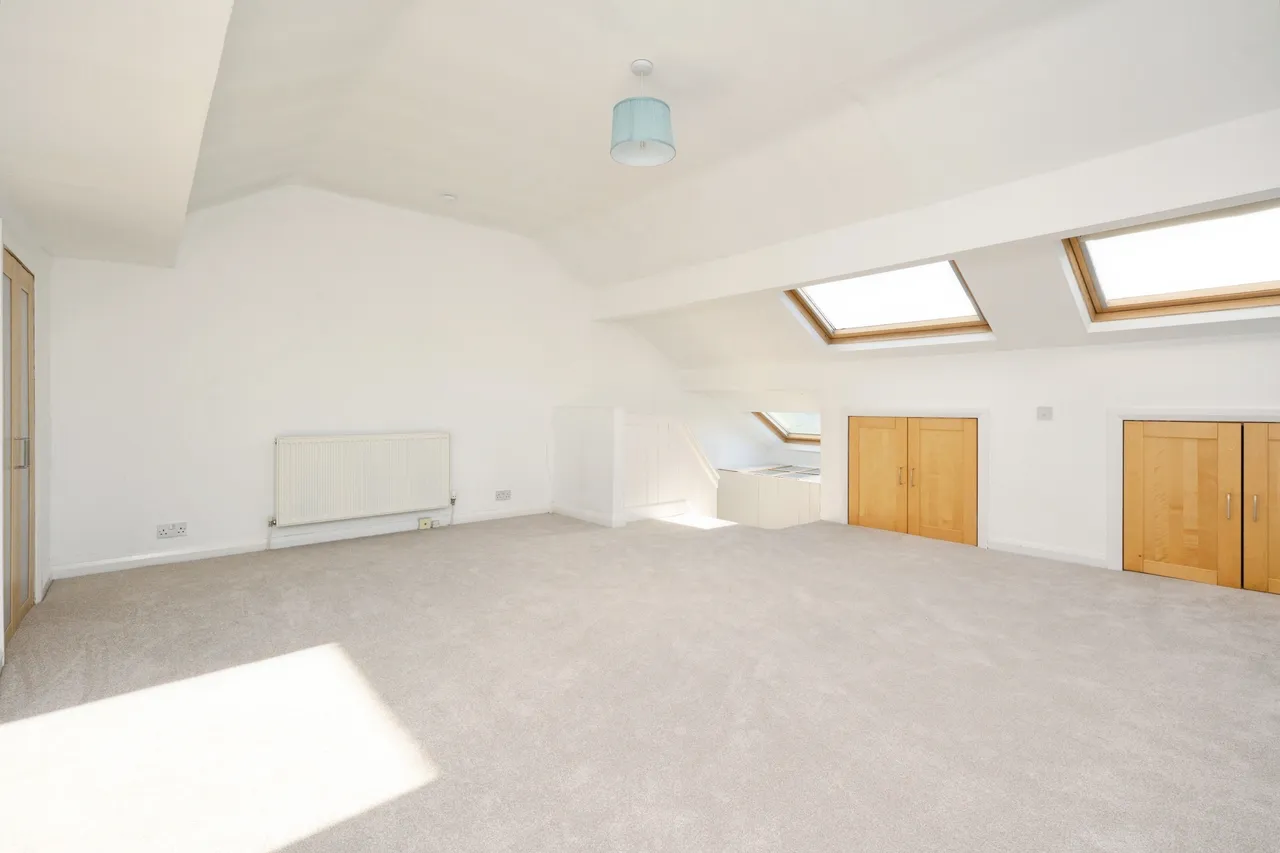 Oxford Road, Leeds, LS20, photo 15