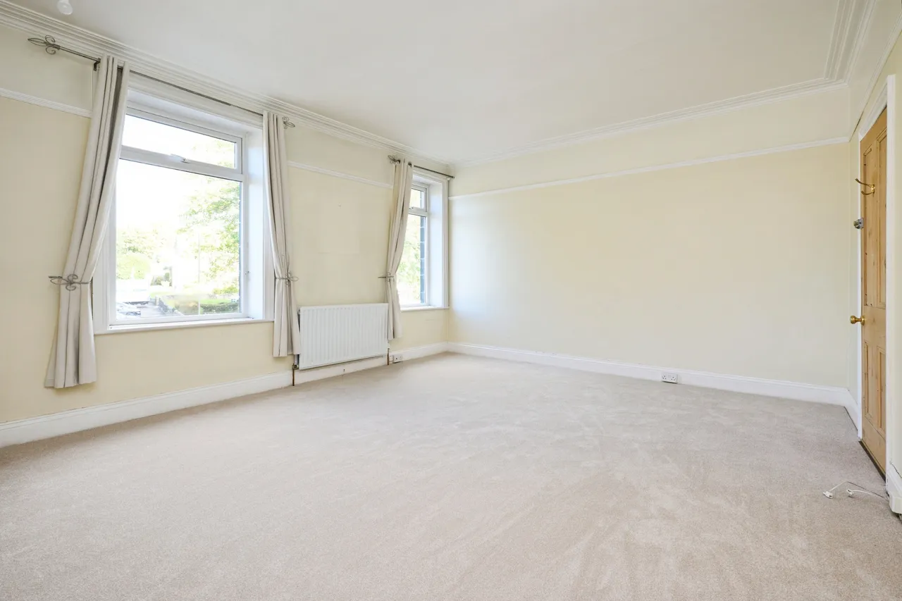 Oxford Road, Leeds, LS20, photo 17
