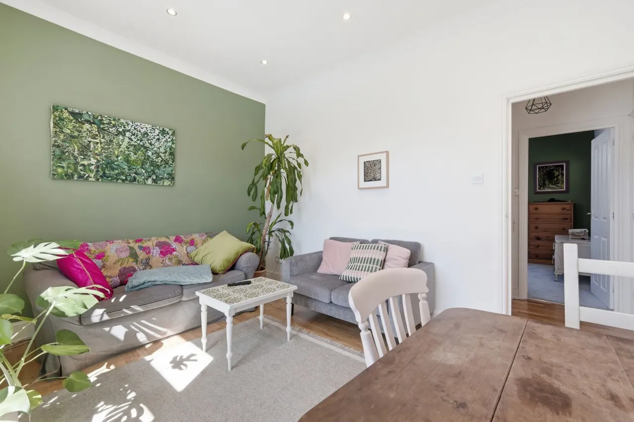 Grange Park Road, Leyton, E10, photo 3