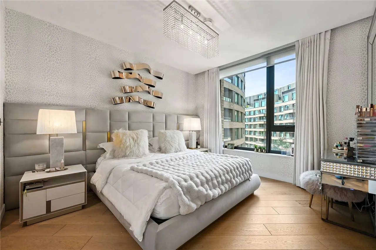 Wood Crescent, London, W12 7GJ, photo 9