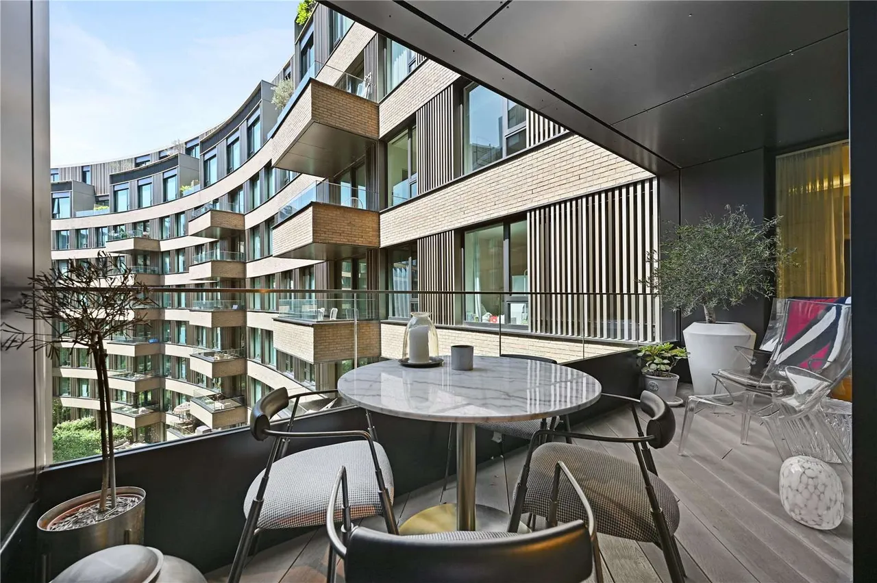 Wood Crescent, London, W12 7GJ, photo 4