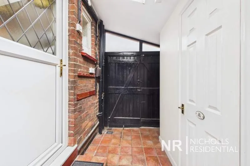 Hook Rise South, Surbiton, KT6, photo 16