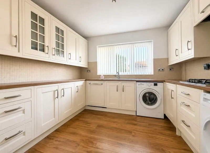 Beechwood Road, Luton LU4 9SA, photo 3