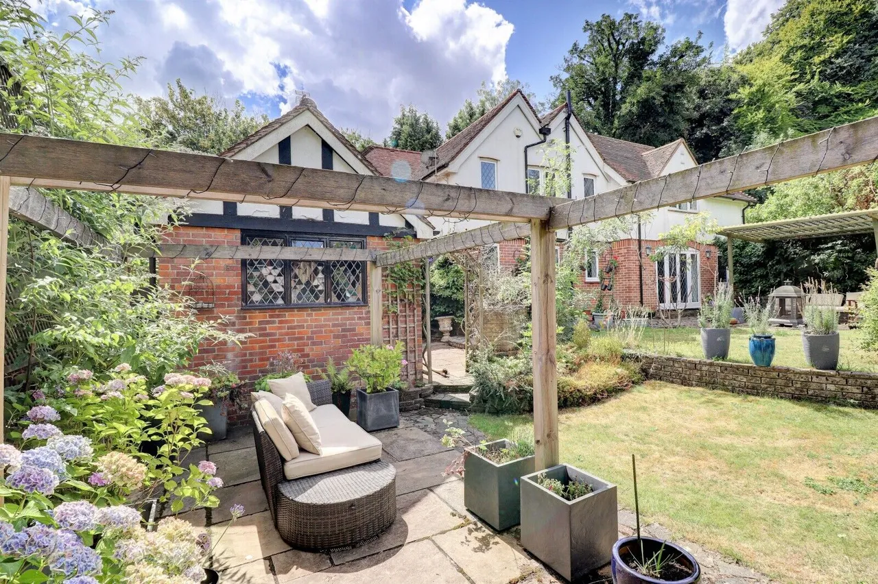 Amersham Road, High Wycombe, HP15, photo 14