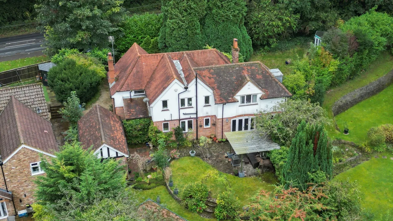 Amersham Road, High Wycombe, HP15, photo 12