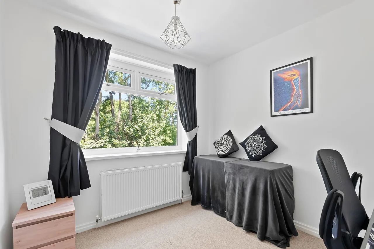 Dale View, Ilkley, LS29, photo 7