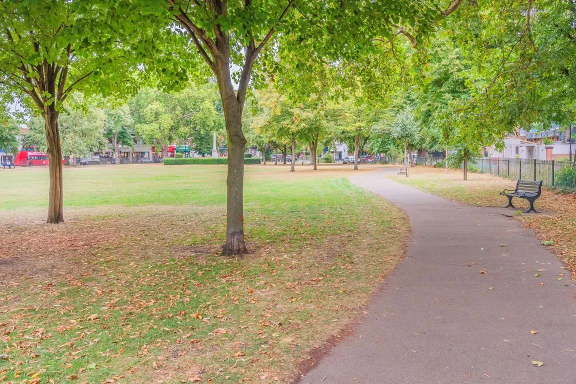 Heathfield Terrace, W4, photo 9