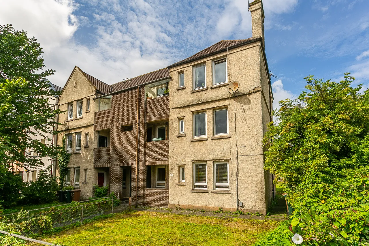 2 bed flat for sale, Lochend Drive, Edinburgh, EH7