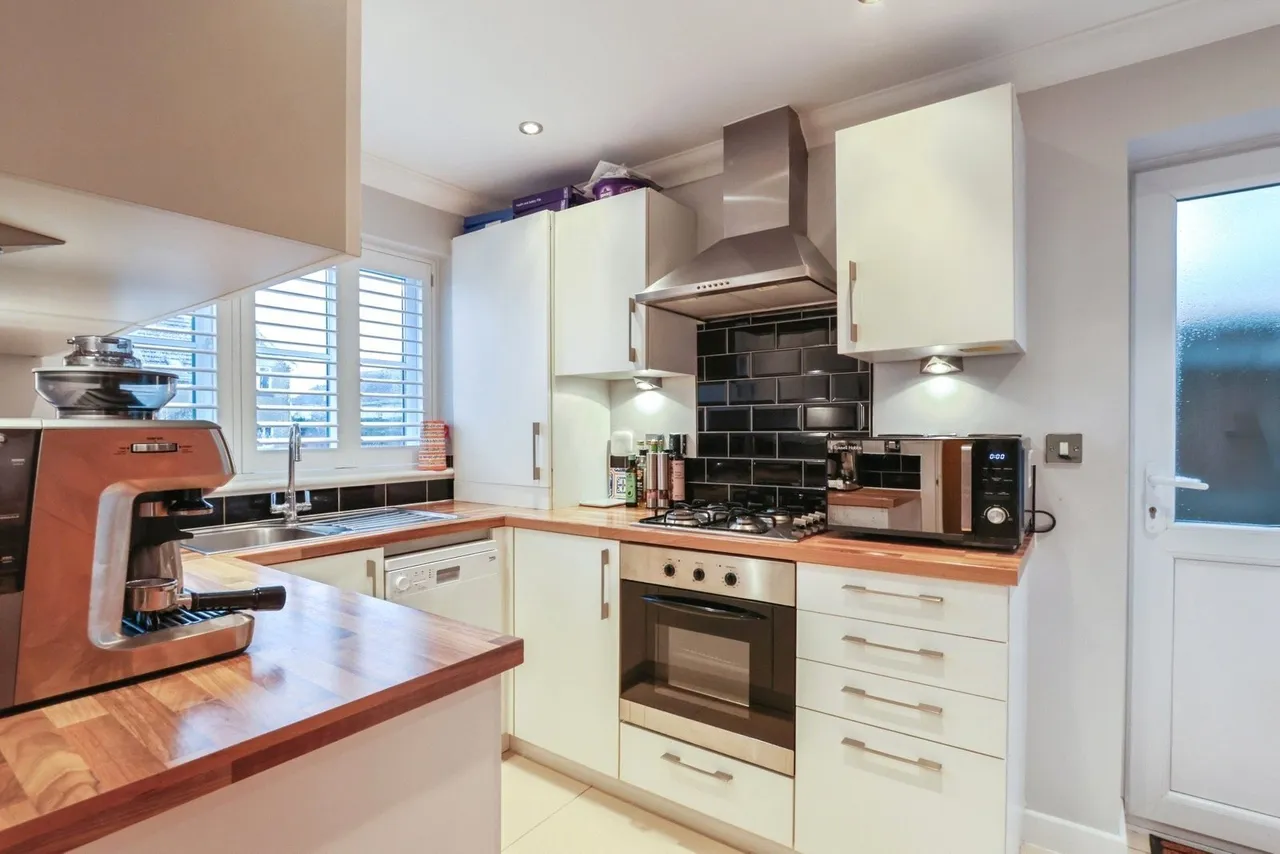 Centurion Close, Poole, BH15, photo 7