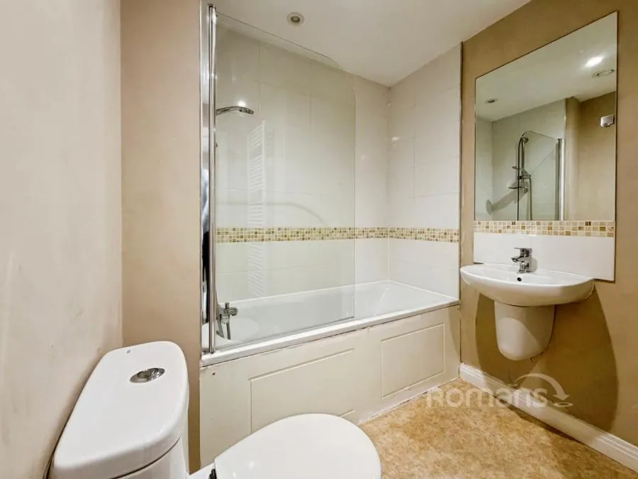 Honington Mews, Farnborough, GU14, photo 16