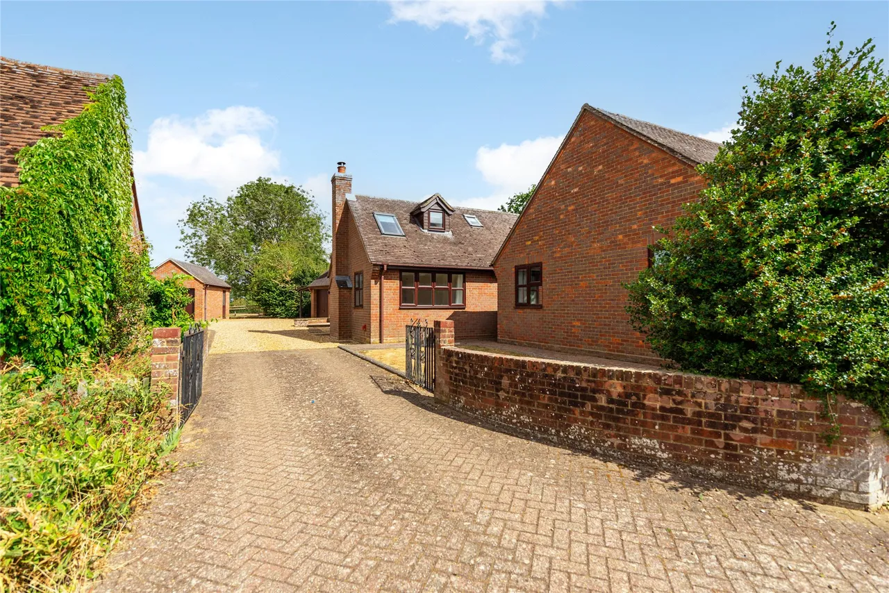 Ivy Lane, Stewkley, LU7, photo 19