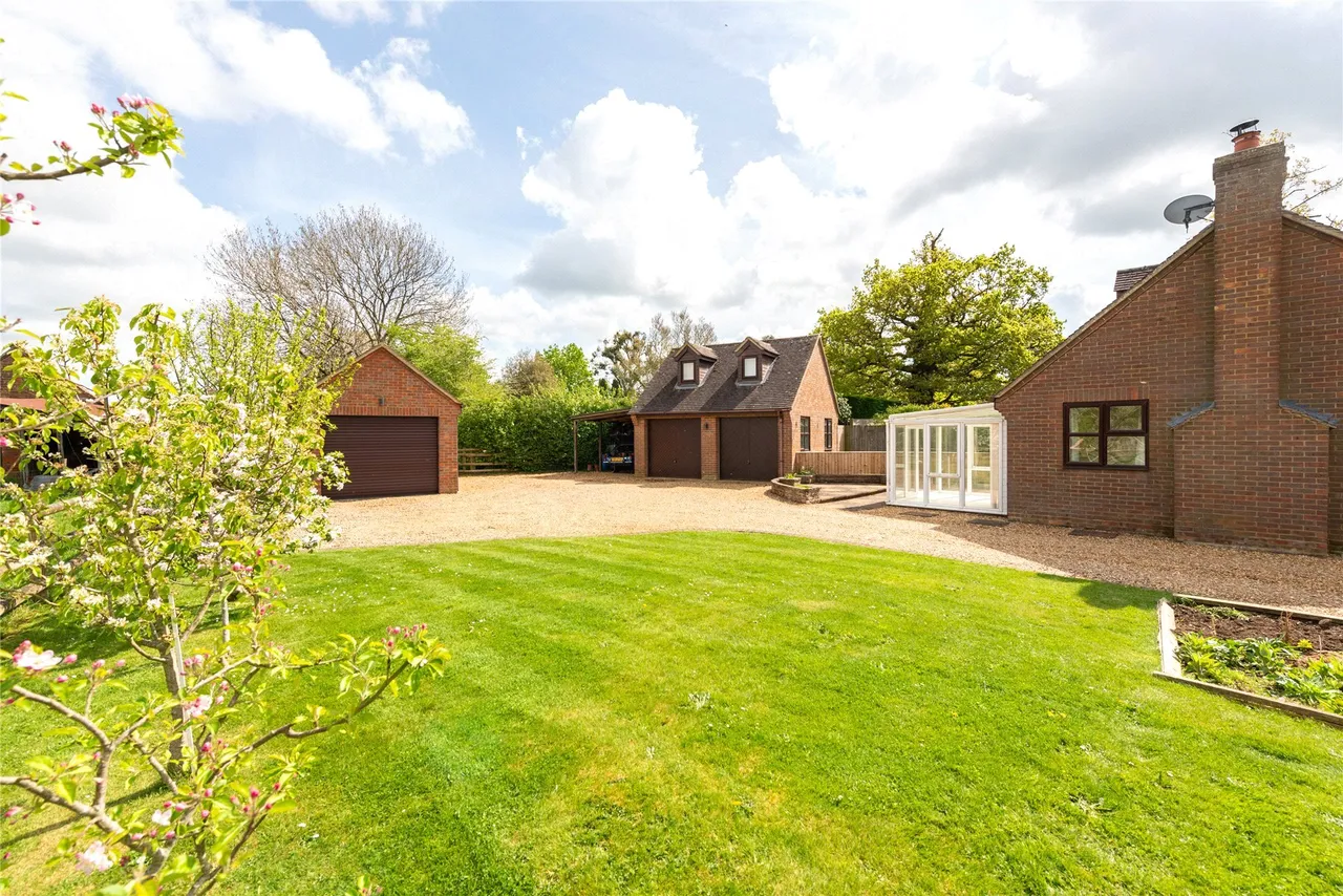 Ivy Lane, Stewkley, LU7, photo 2