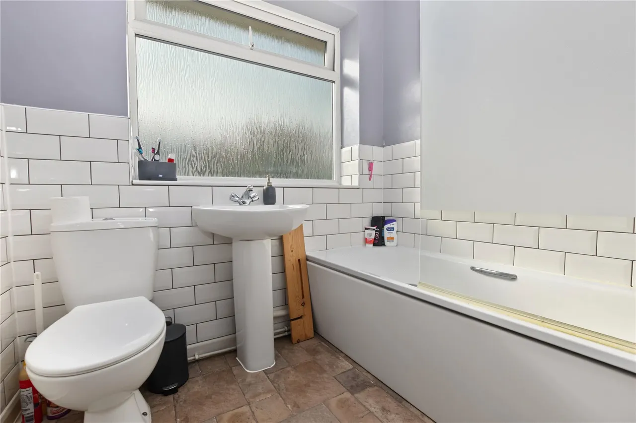 Broom Mead, DA6, photo 11
