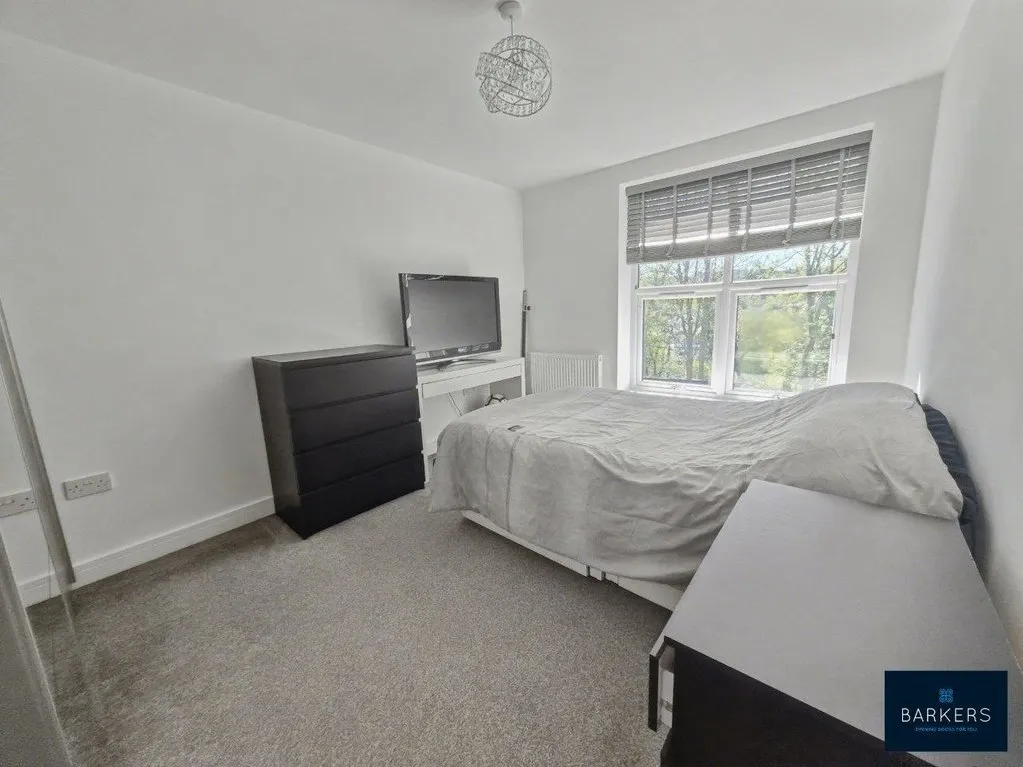 Transvaal Terrace, Batley WF17 0AA, photo 12