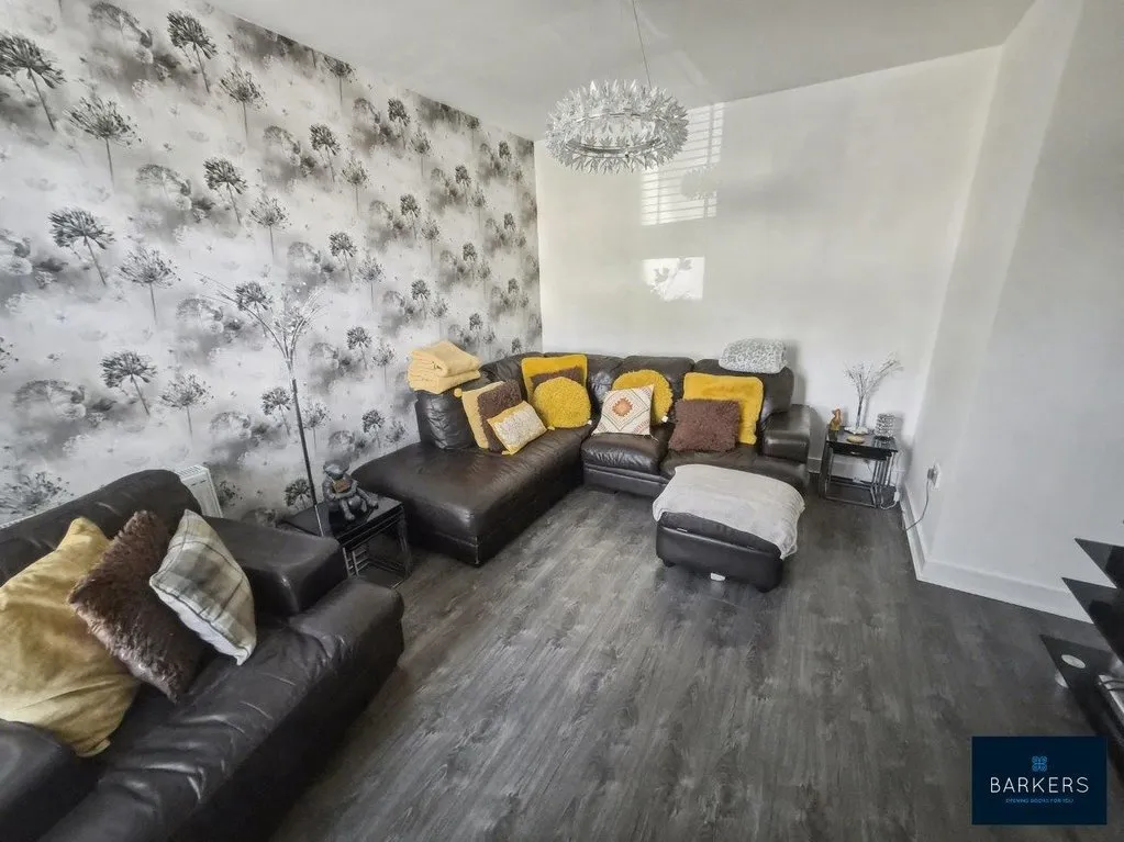 Transvaal Terrace, Batley WF17 0AA, photo 8