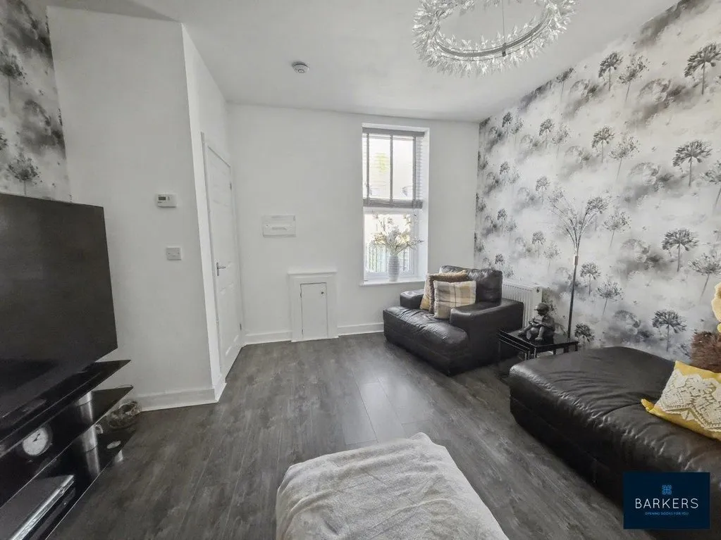 Transvaal Terrace, Batley WF17 0AA, photo 9