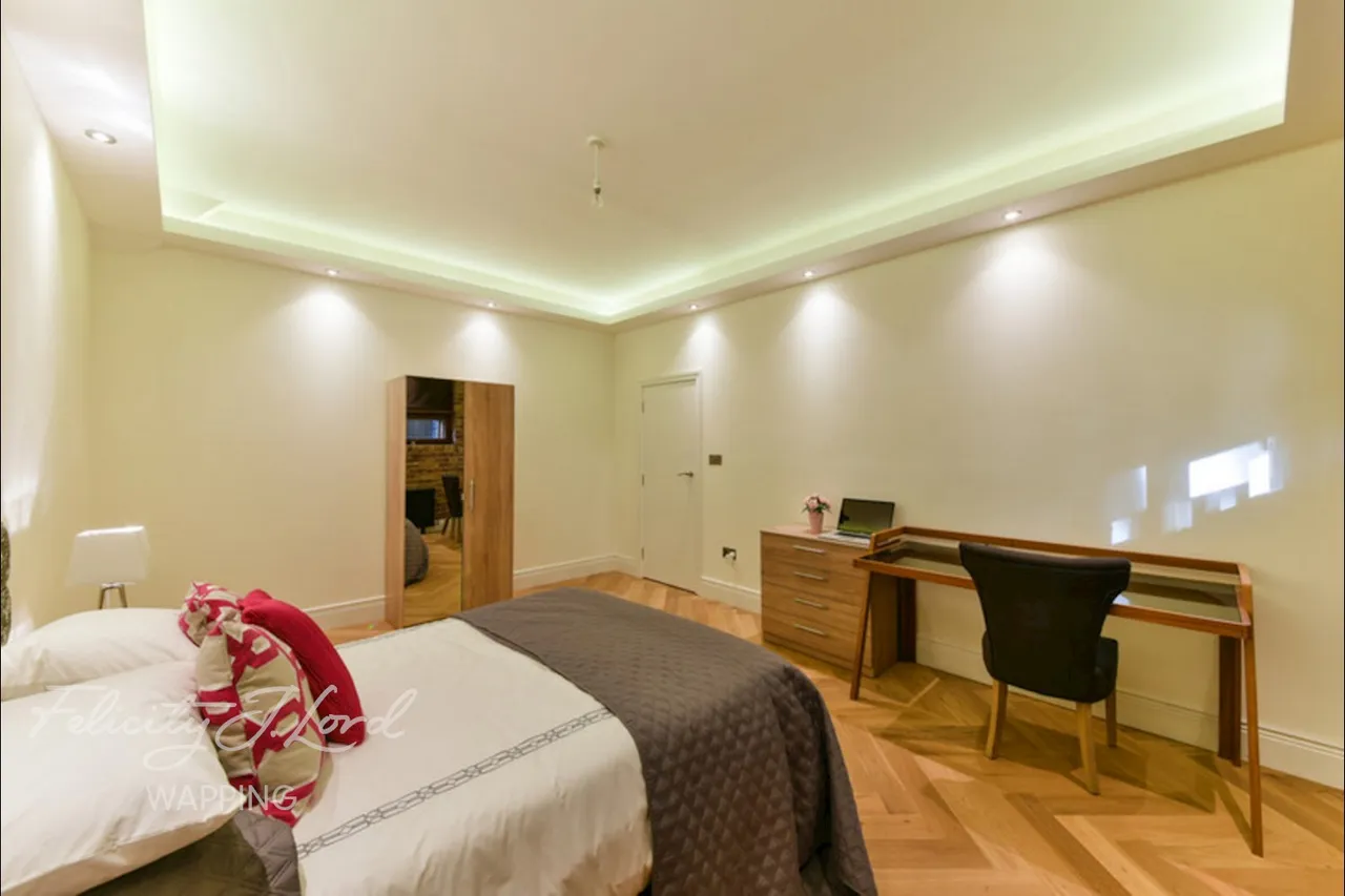 The Highway, London, E1W, photo 12
