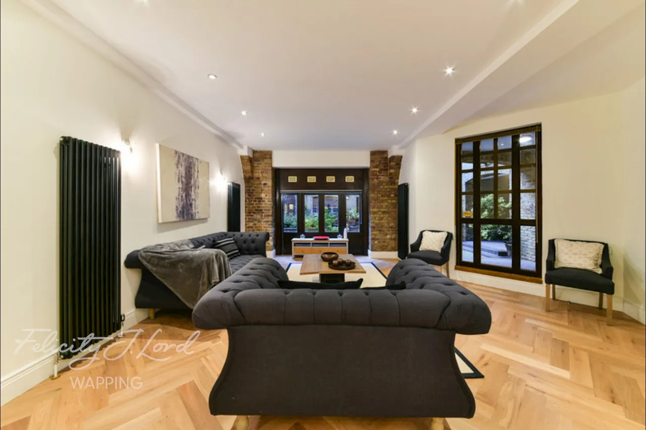 The Highway, London, E1W, photo 14