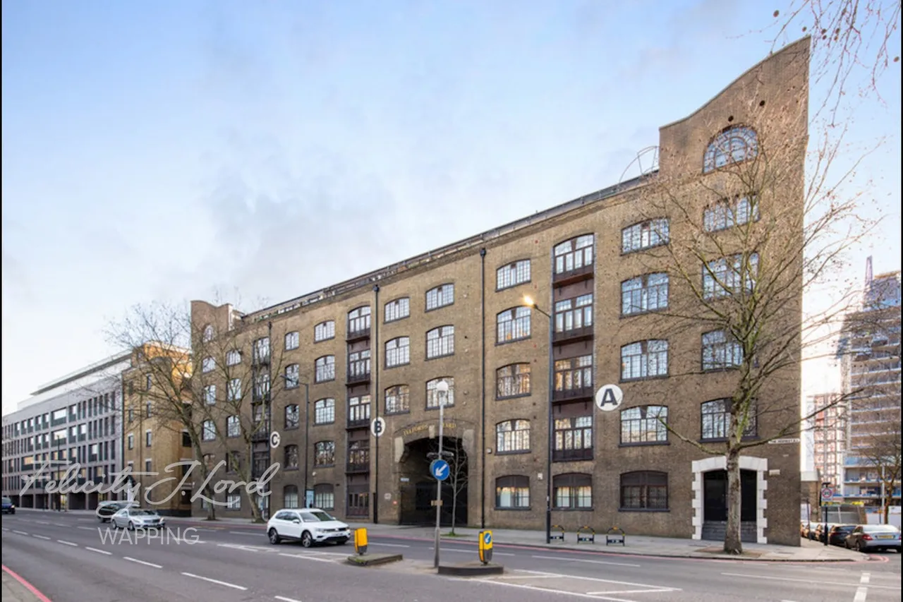 The Highway, London, E1W, photo 10