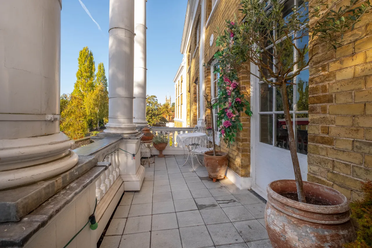 Hampton Court Road, Hampton, TW12, photo 15