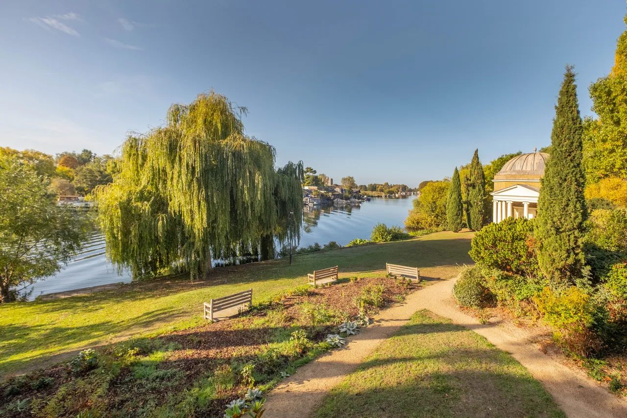 Hampton Court Road, Hampton, TW12, photo 16