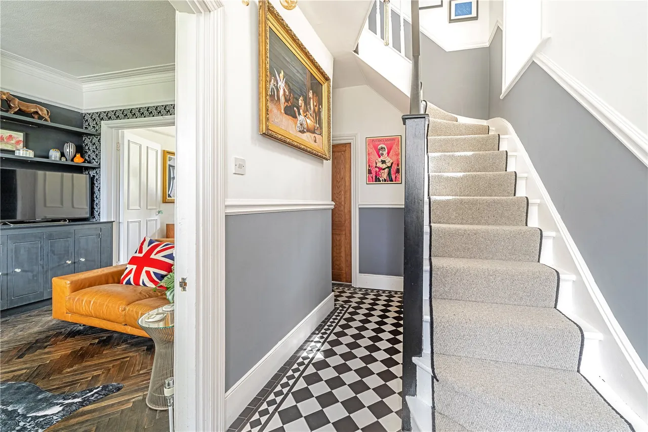 Gloucester Road, Hampton, TW12 2UJ, photo 9